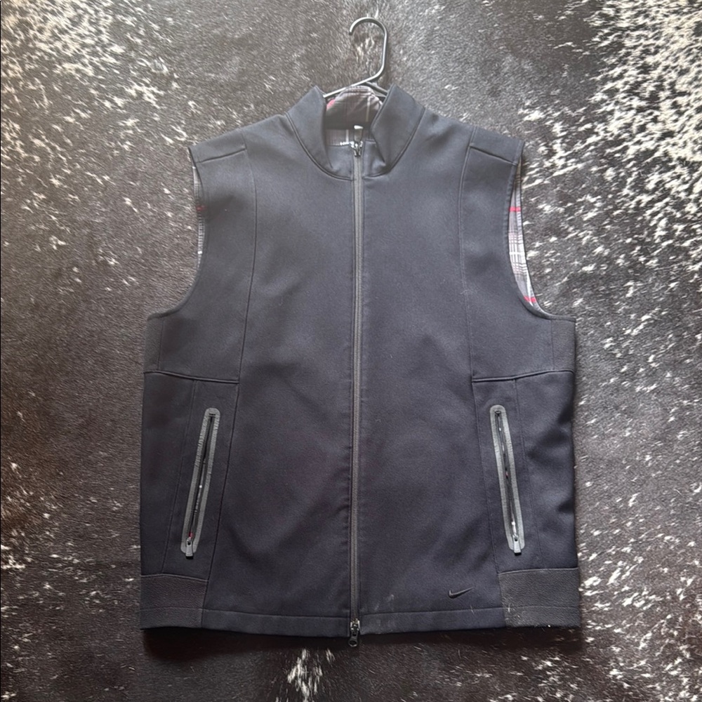 Nike Men's Black Vest